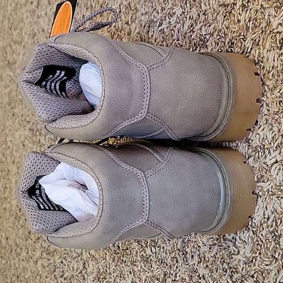 Lugz No Slip Mantle Mid Boots - Picture 3 of 8